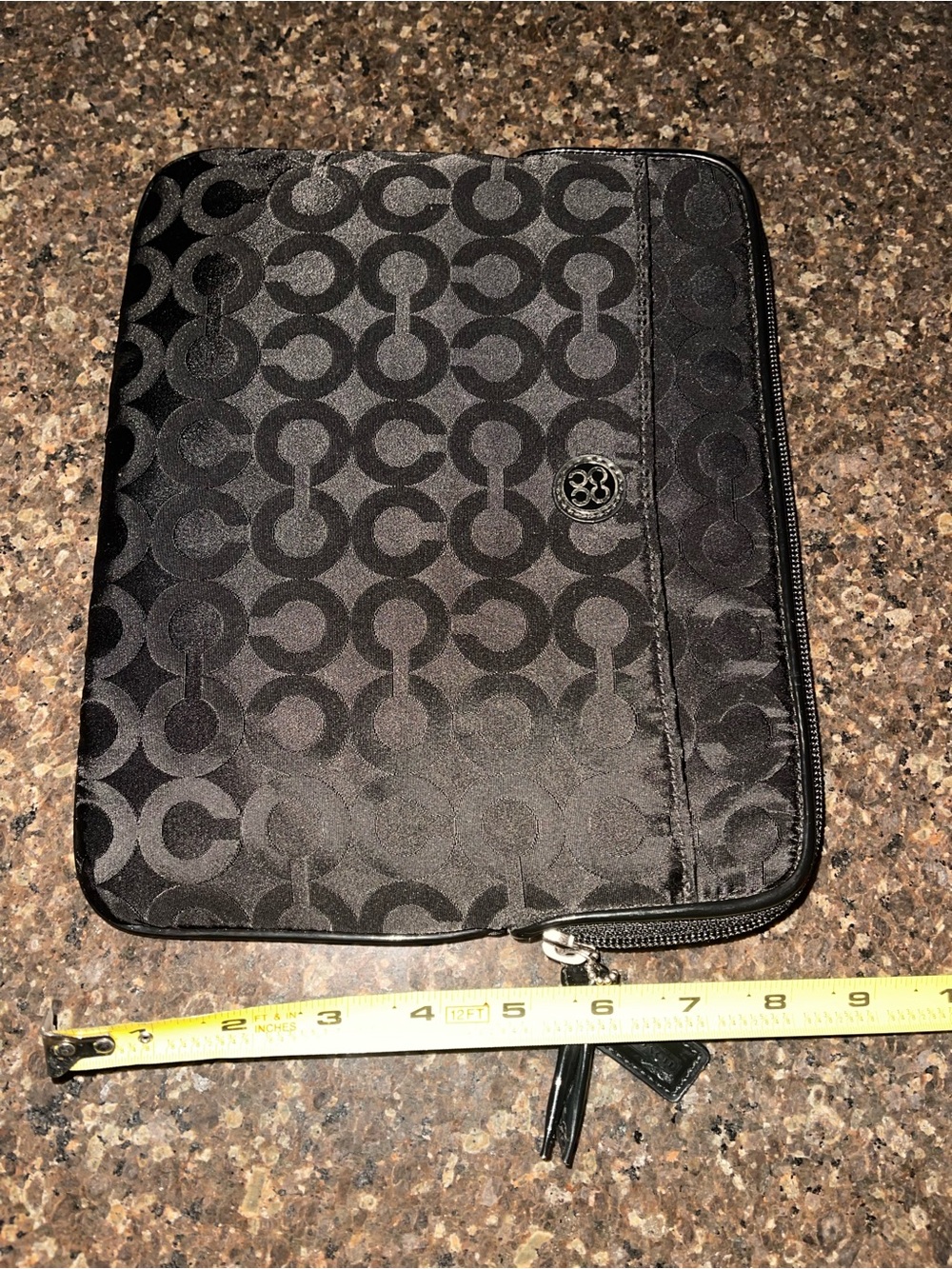 Coach black tablet case iPad signature edition - Picture 8 of 10